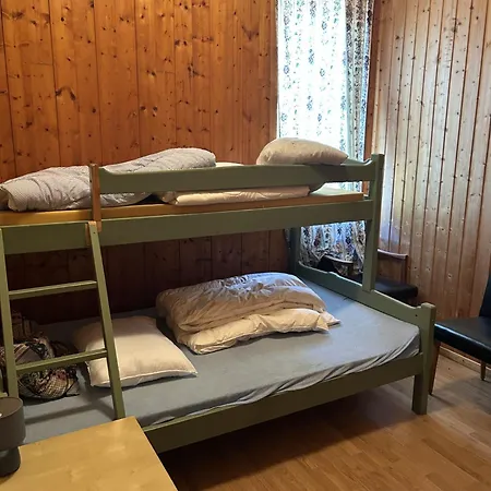 헬레쉴트 호스텔 앤드 모텔 * 헬레실트